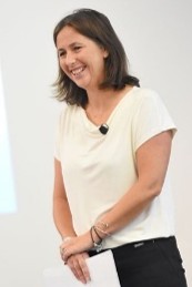 Kat Collins 
